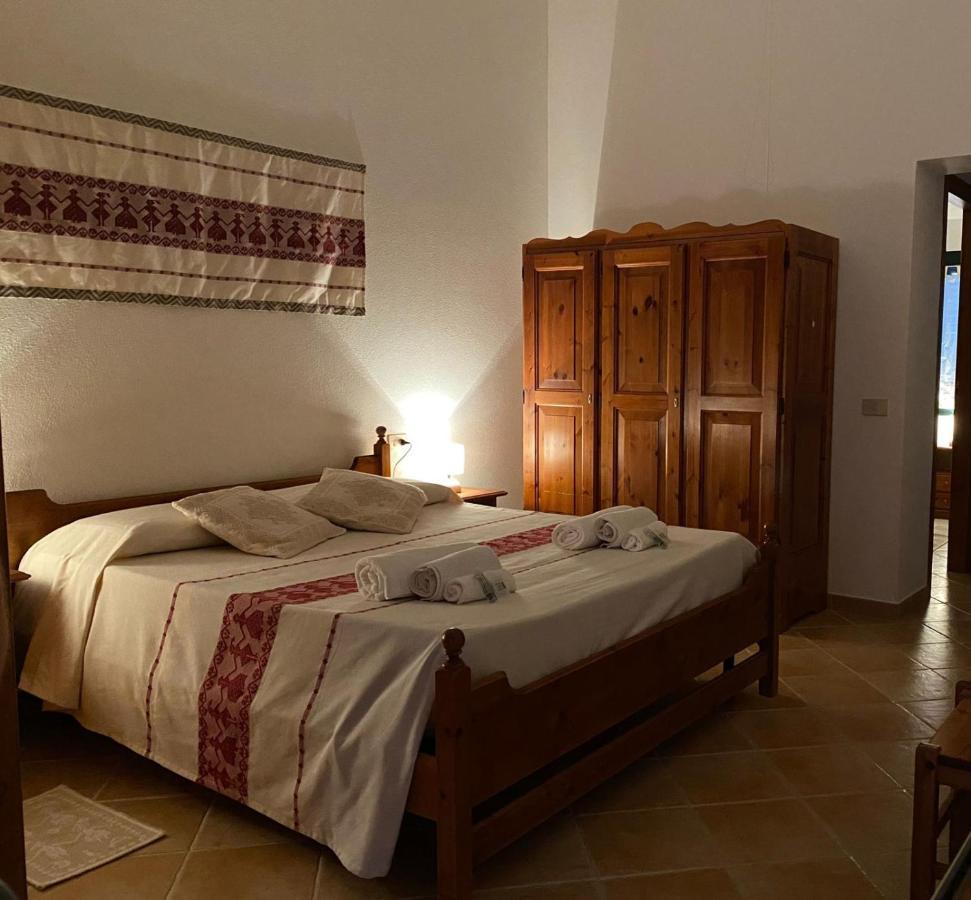 Agriturismo Lu Branu อาร์ซาเคนา ภายนอก รูปภาพ